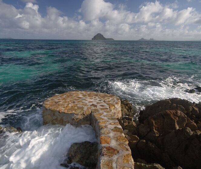 Курорт Noanoa Island