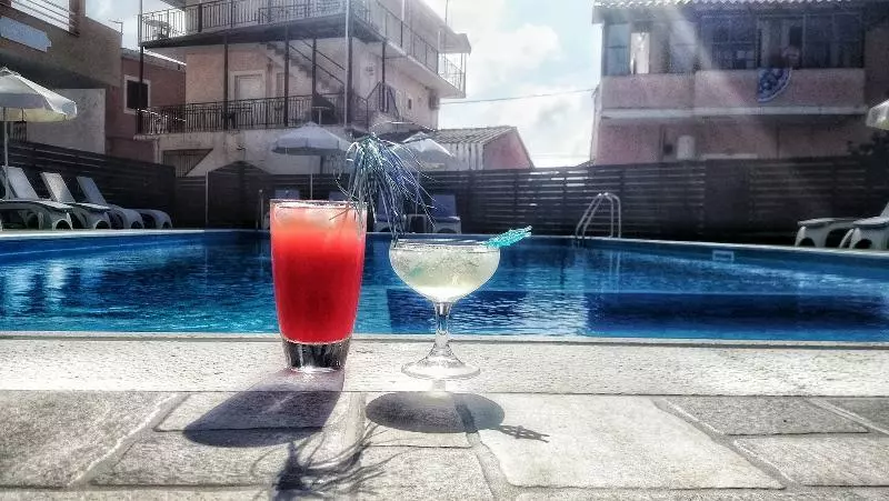 Hotelli Roda Pearl Resort