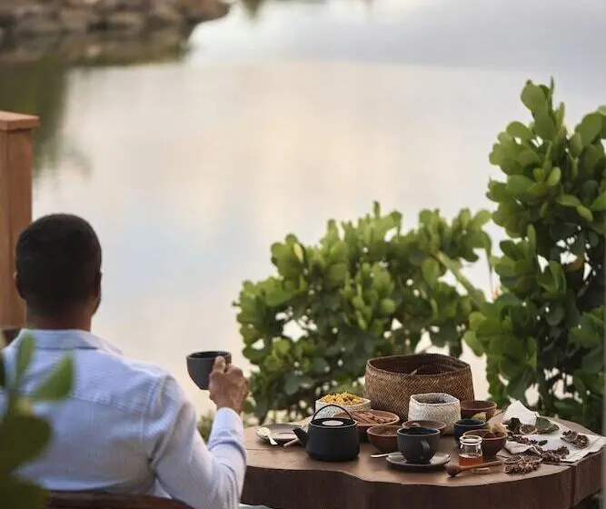 هتل Six Senses La Sagesse