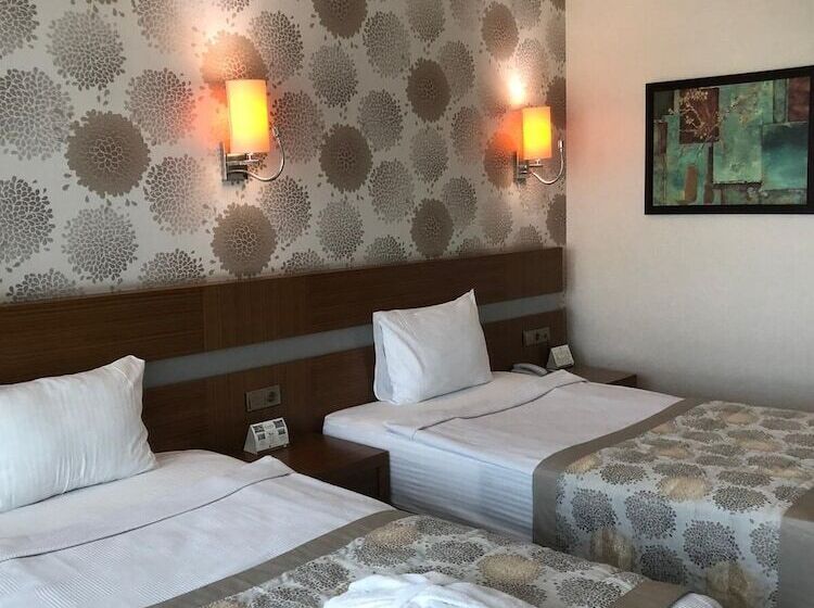 Büyük Osmani̇ye Oteli̇