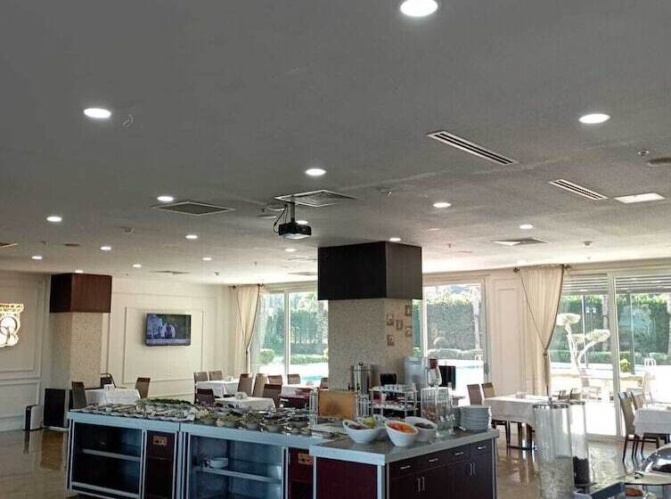 Büyük Osmani̇ye Oteli̇