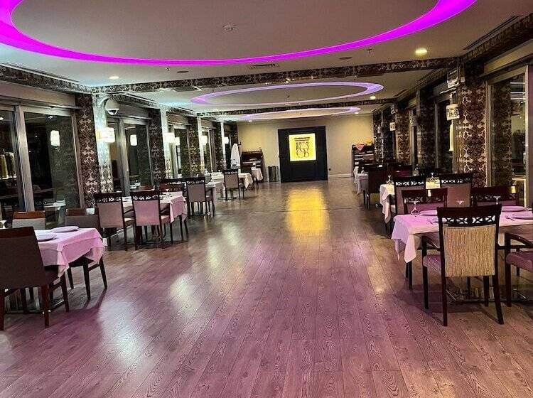 Büyük Osmani̇ye Oteli̇