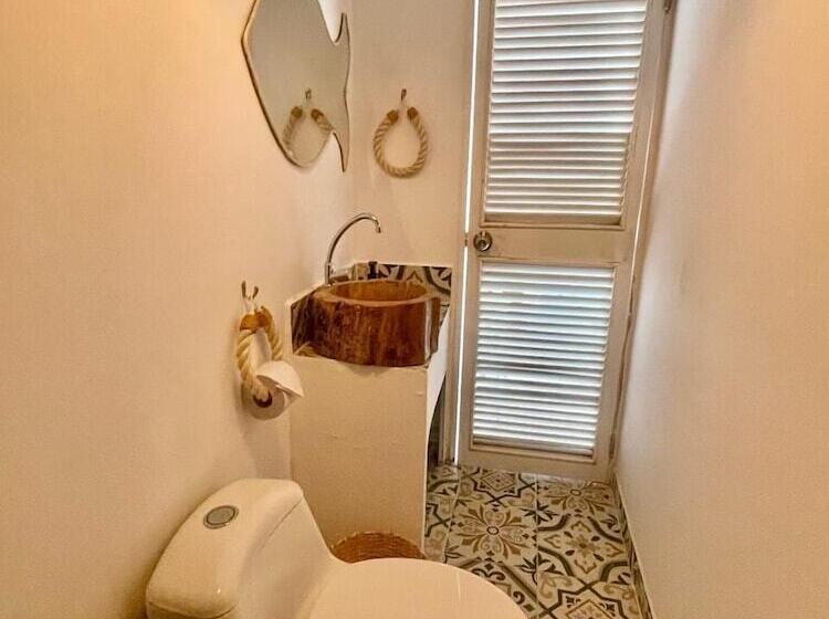 هتل Mio Mio Beach