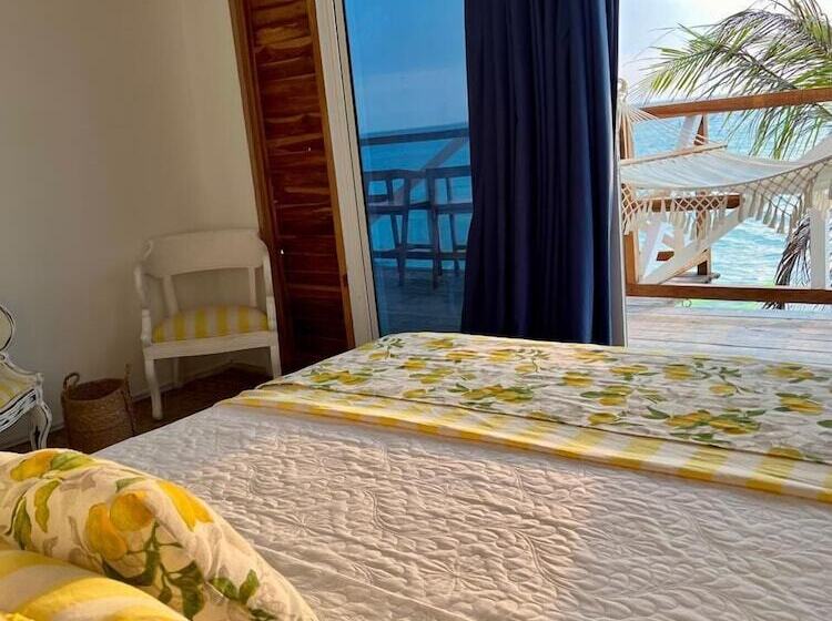 هتل Mio Mio Beach