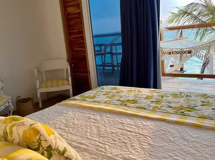 هتل Mio Mio Beach