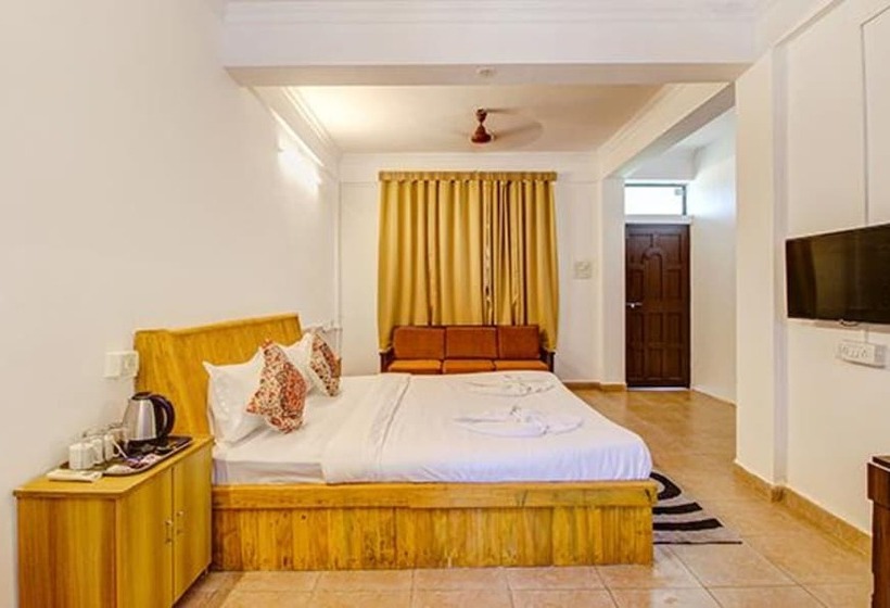 Fabhotel Pleasure Inn