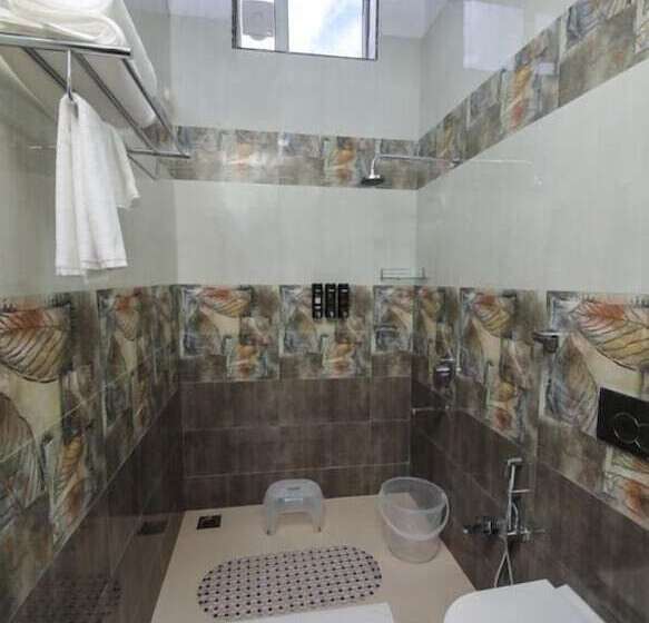 Hotel Amritara Social Palace