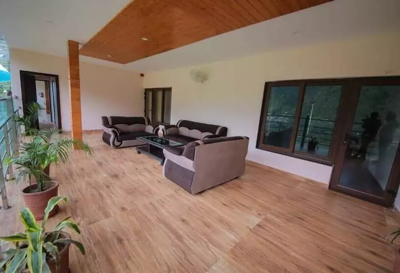 Hotelli Amritara Social Palace