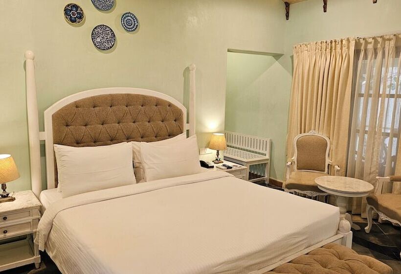 Hotel Amritara Social Palace