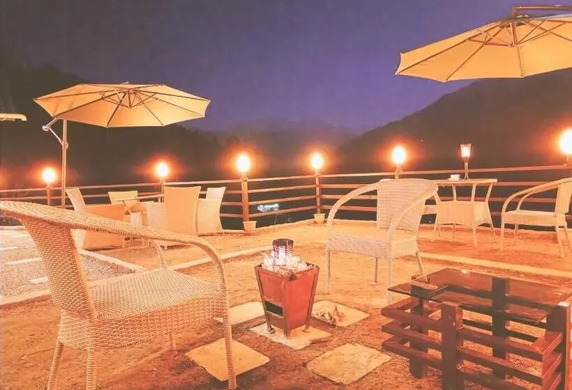 ホテル Trimounts A Boutique