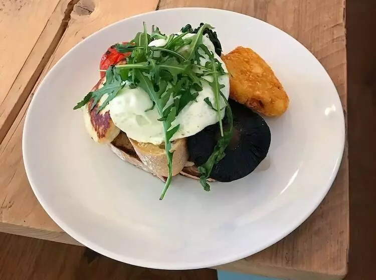 Majatalo Brunswick And Thorn