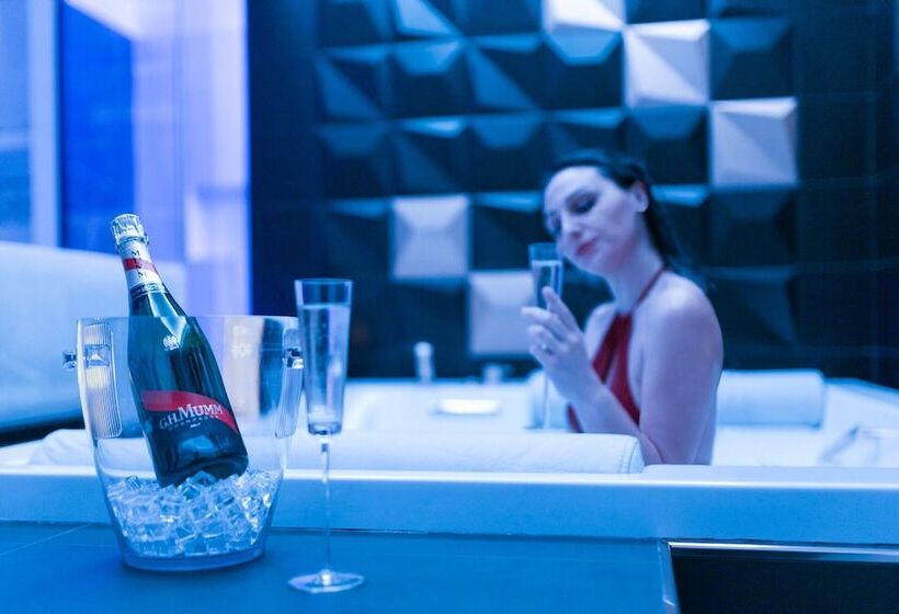 پانسیون Kreart Suite & Rooms