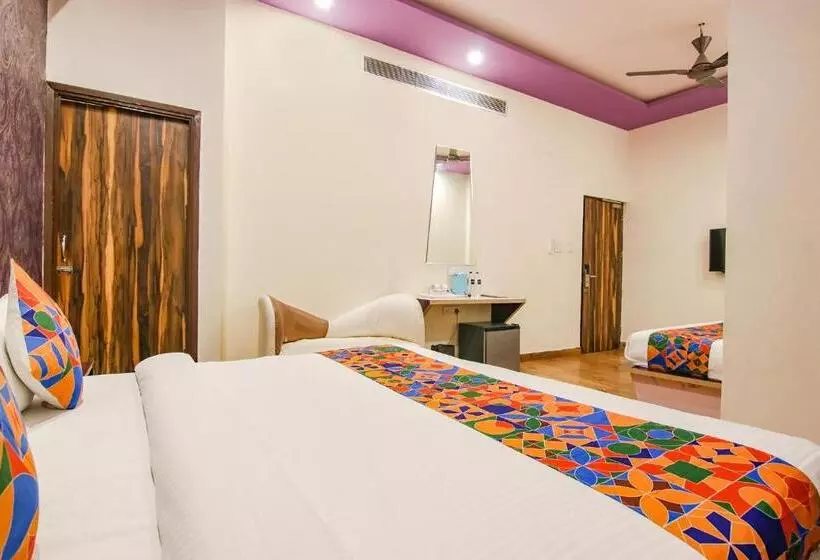 Fabhotel Sallow Grand
