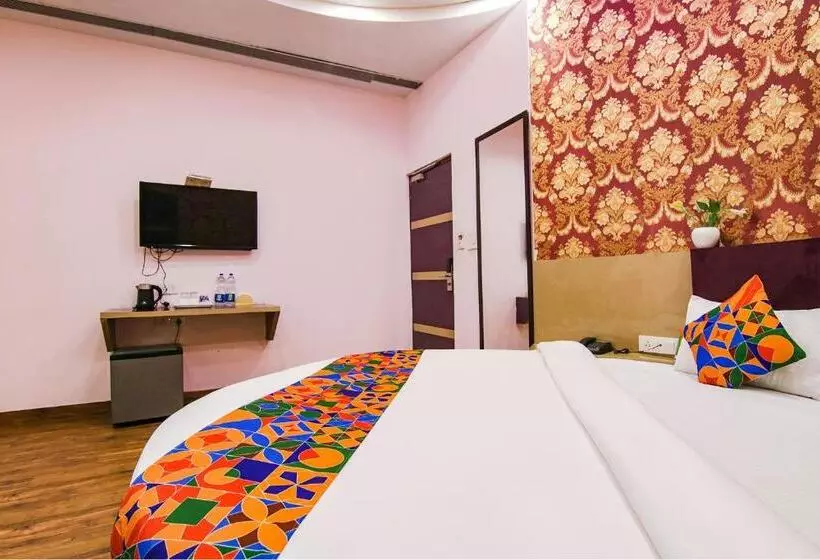 Fabhotel Sallow Grand