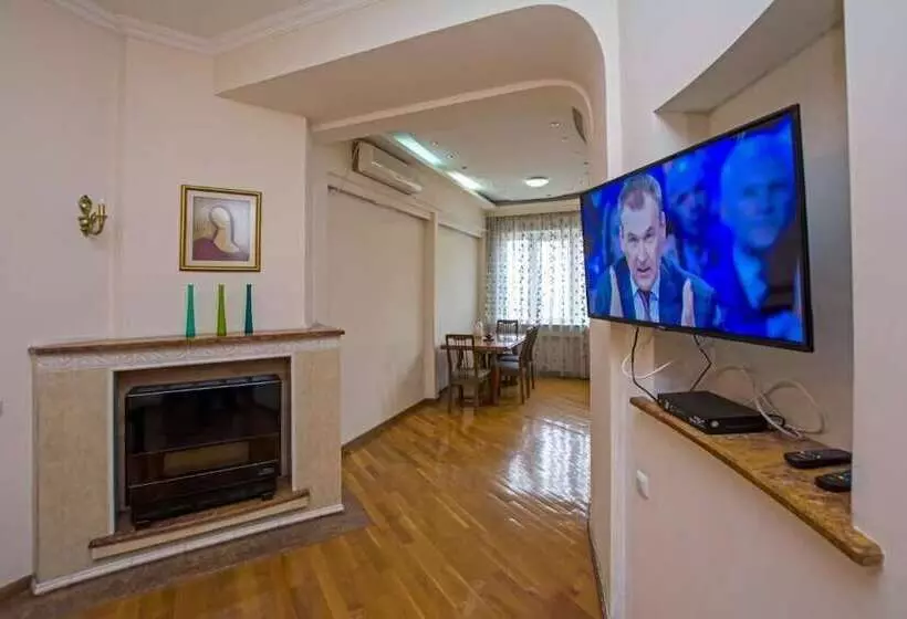 Flatsinyerevan In The City Center