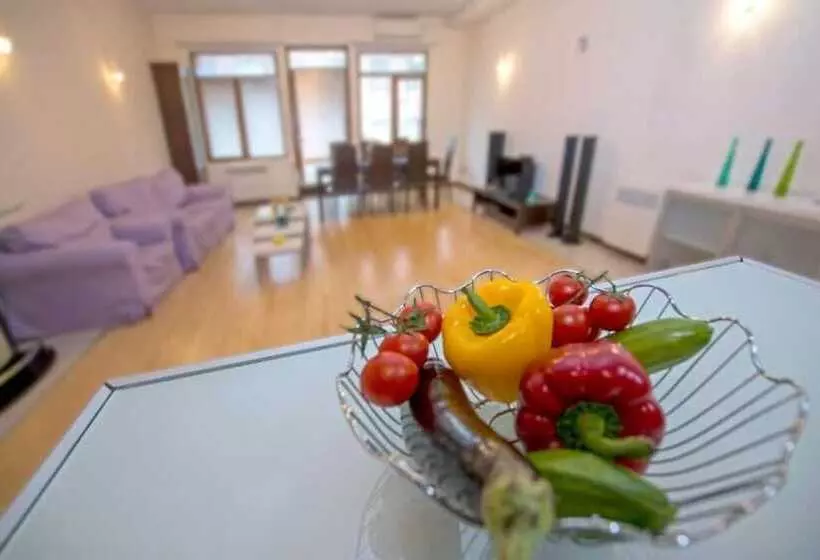 Flatsinyerevan In The City Center