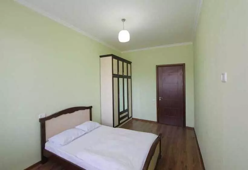 Flatsinyerevan In The City Center