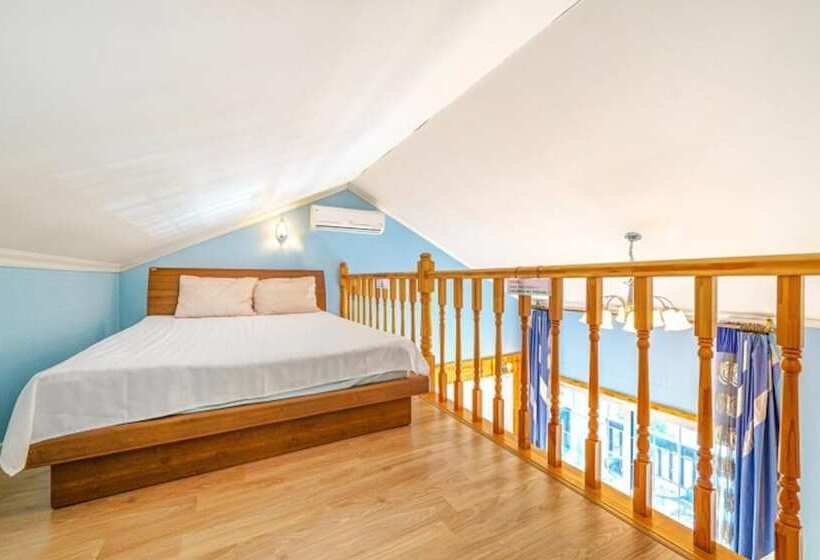 Gangneung Gyeongpoui Haru Pension