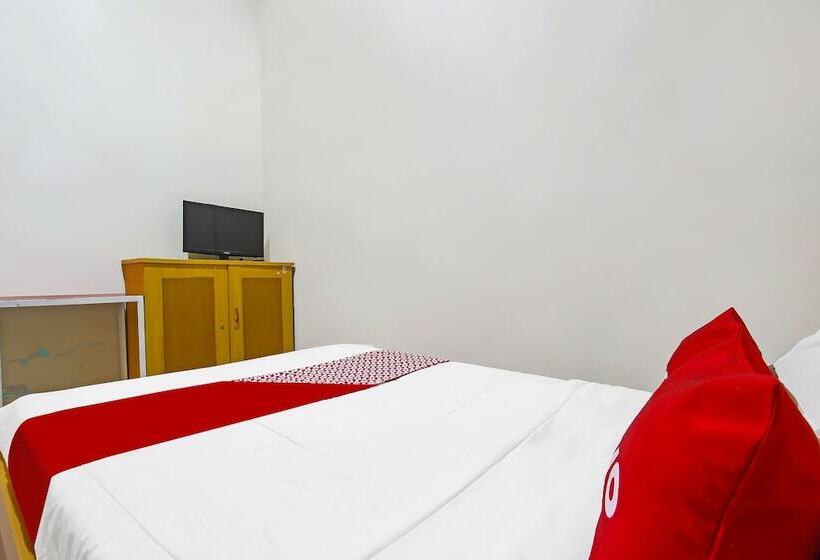 Hotel Al Fatih Guest House Syariah By Oyo Rooms