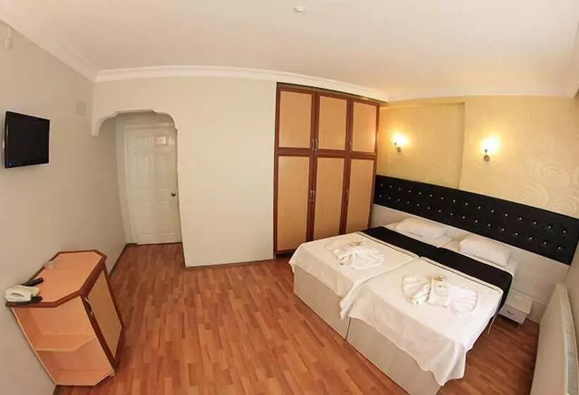 Cenova Otel