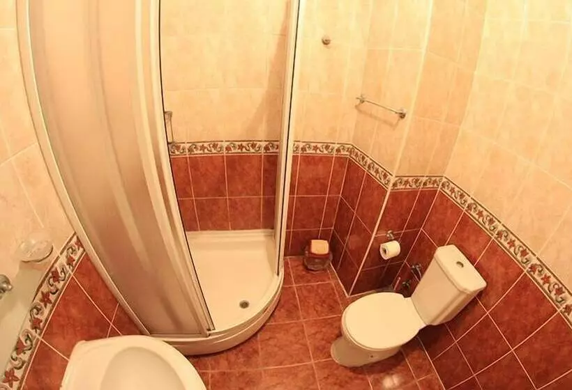 Cenova Otel
