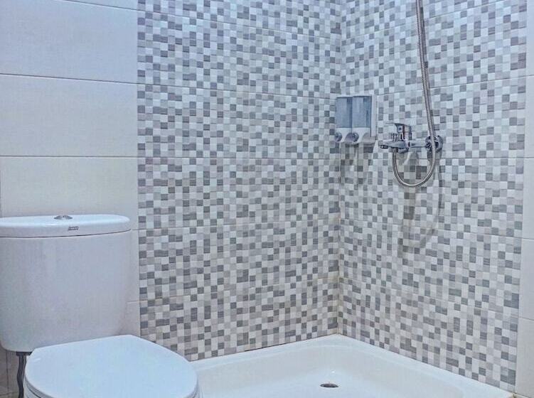 فندق Balqies Homestay Syariah By Oyo