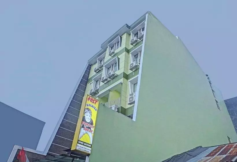 ホテル Balqies Homestay Syariah By Oyo
