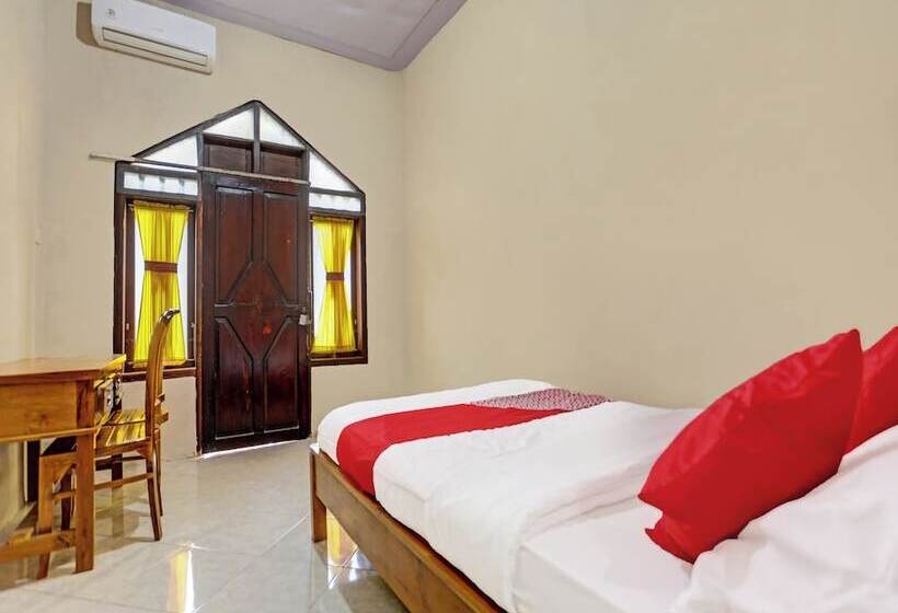 호텔 Cita Suraya Homestay By Oyo