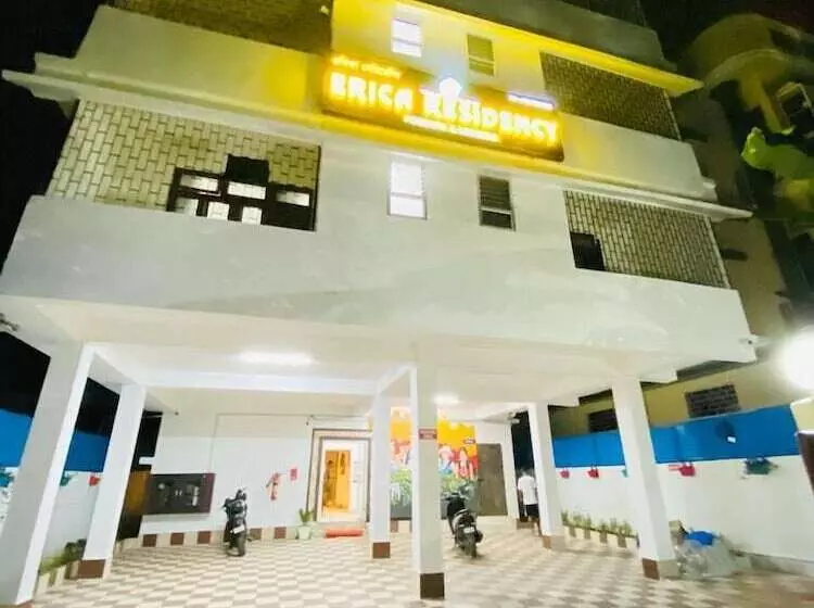 ホテル Erica Residency