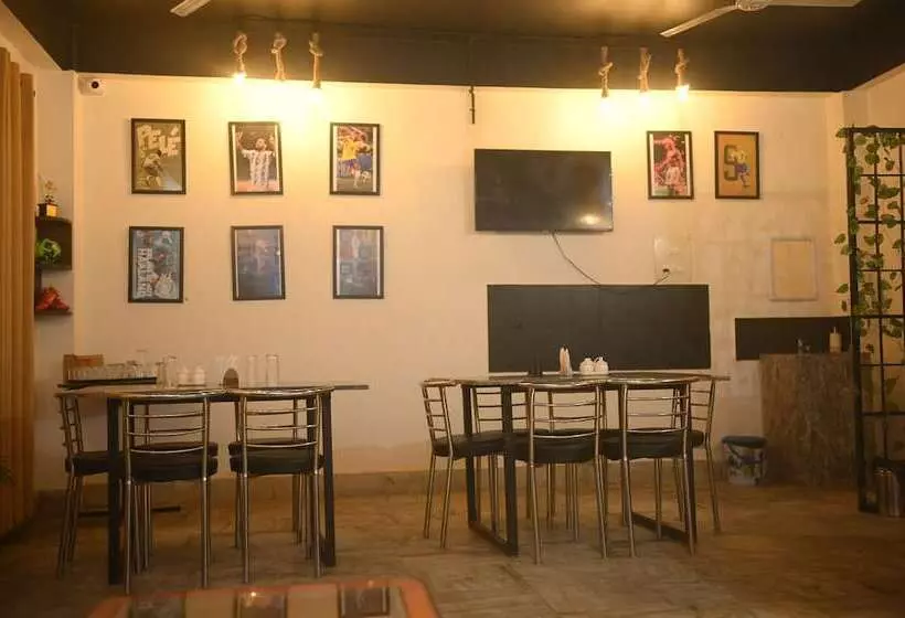 ホテル Erica Residency