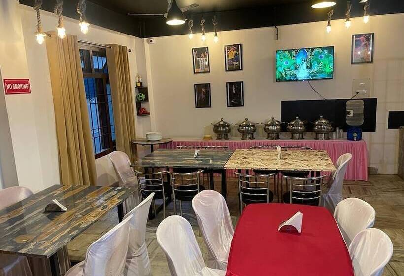 Hotel Erica Residency