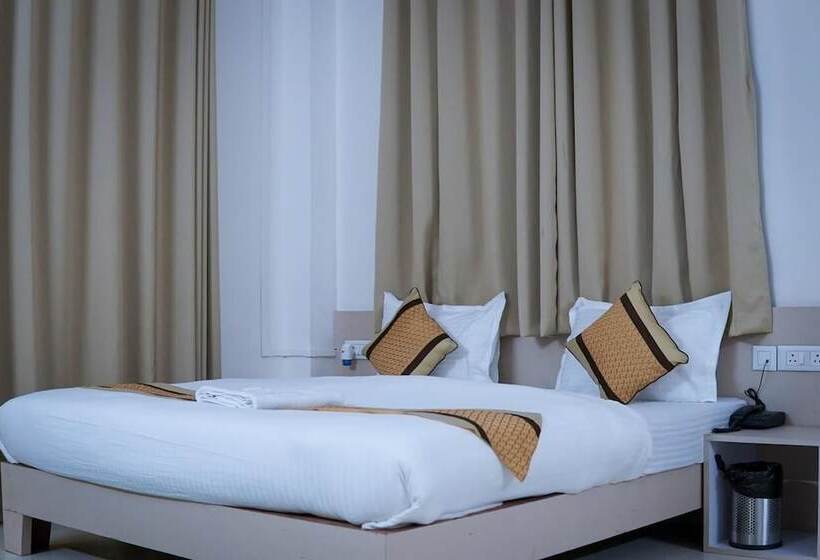 Hotel Erica Residency