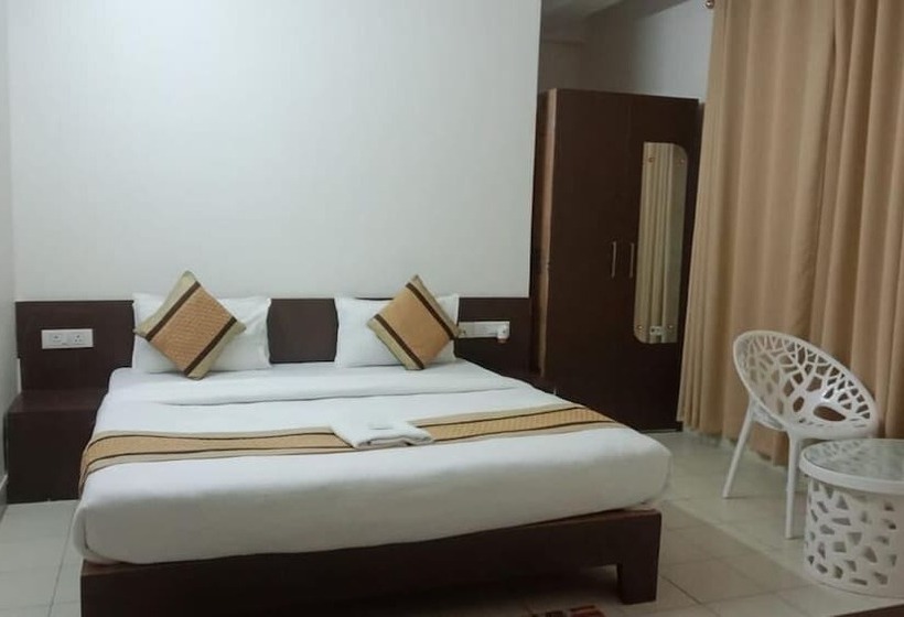 Hotel Erica Residency