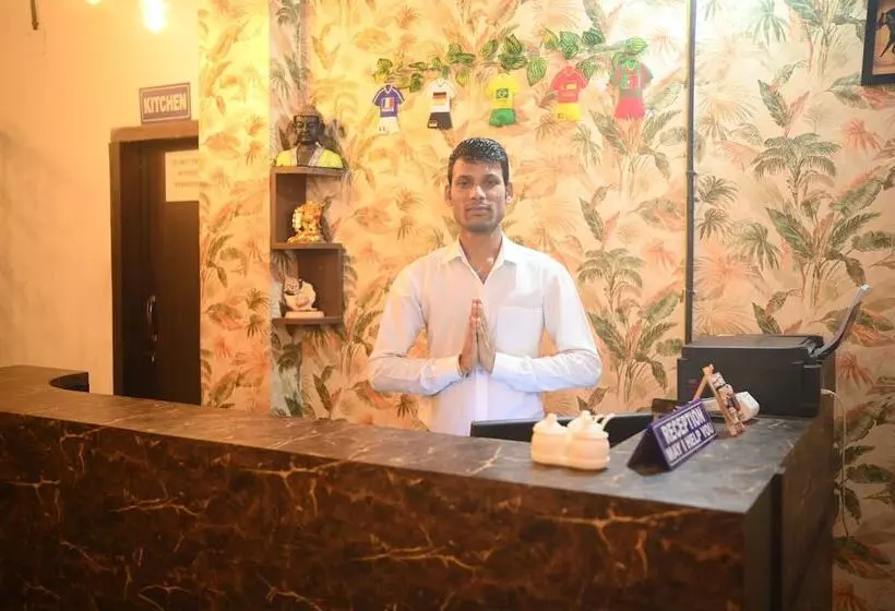 ホテル Erica Residency