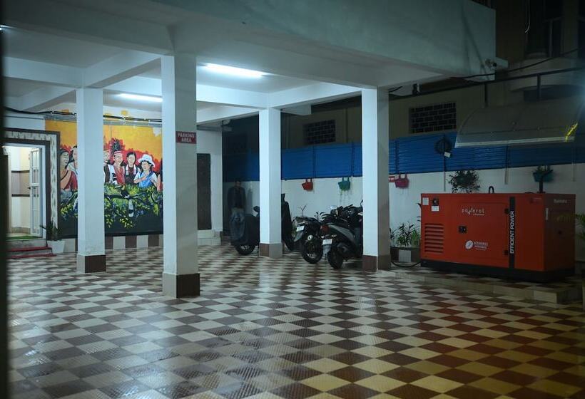 Hotel Erica Residency