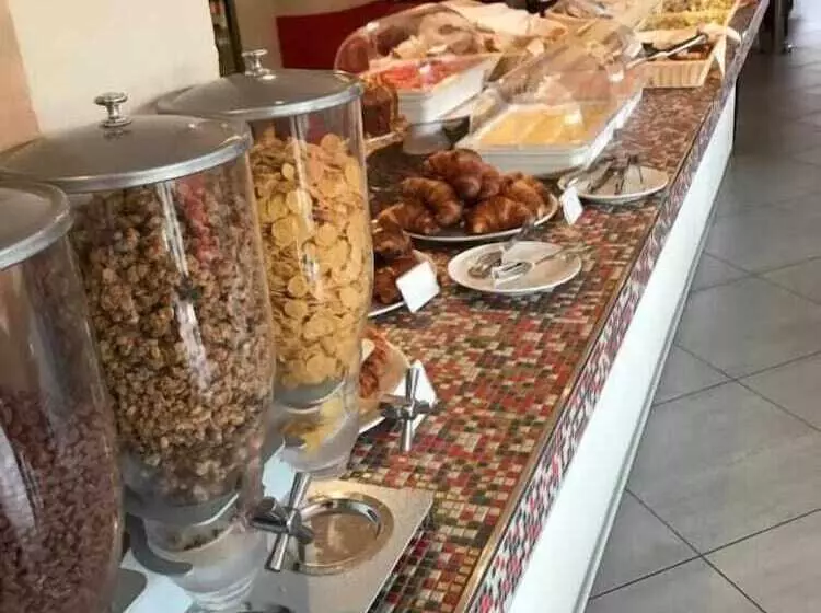 Pfa Hotel La Darsena