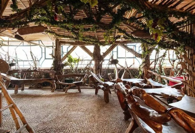 Hotelli Reddoorz Plus Near Strawberry Farm Baguio