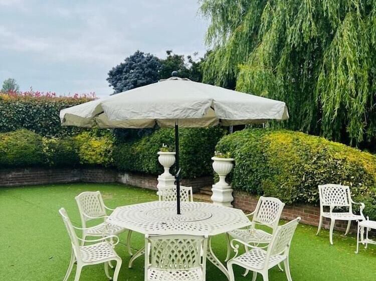 ホテル The Poachers Country