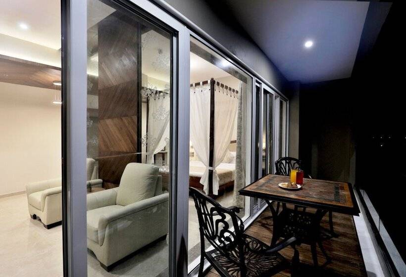 هتل Vits Devbhumi