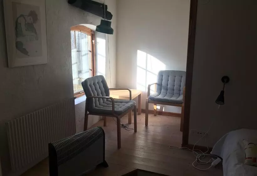 Körsbärsgården Bed & Breakfast
