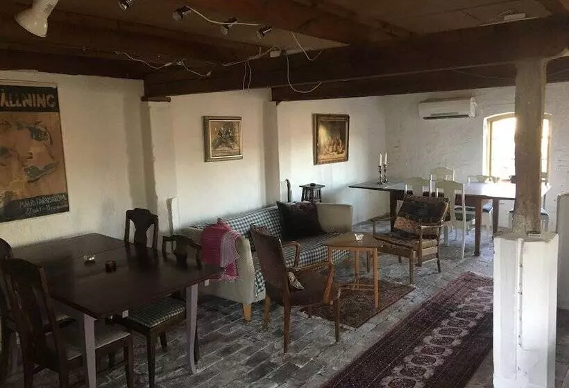 Körsbärsgården Bed & Breakfast