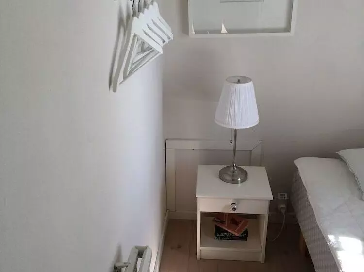Körsbärsgården Bed & Breakfast