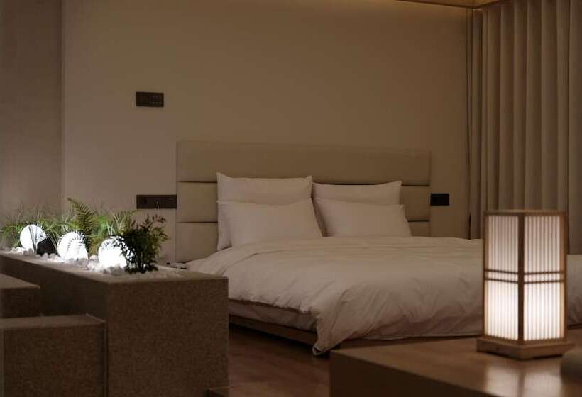 Motel Gimhae Jangyu Vibe