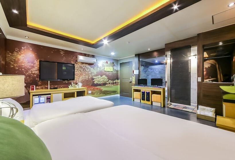 Motel Gimhae Jangyu Vibe