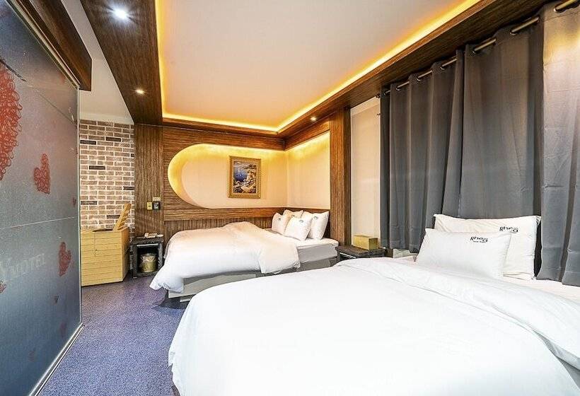 Motel Gimhae Jangyu Vibe