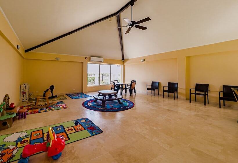 اقامتگاه Oceania 452