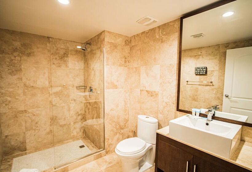 اقامتگاه Oceania 452