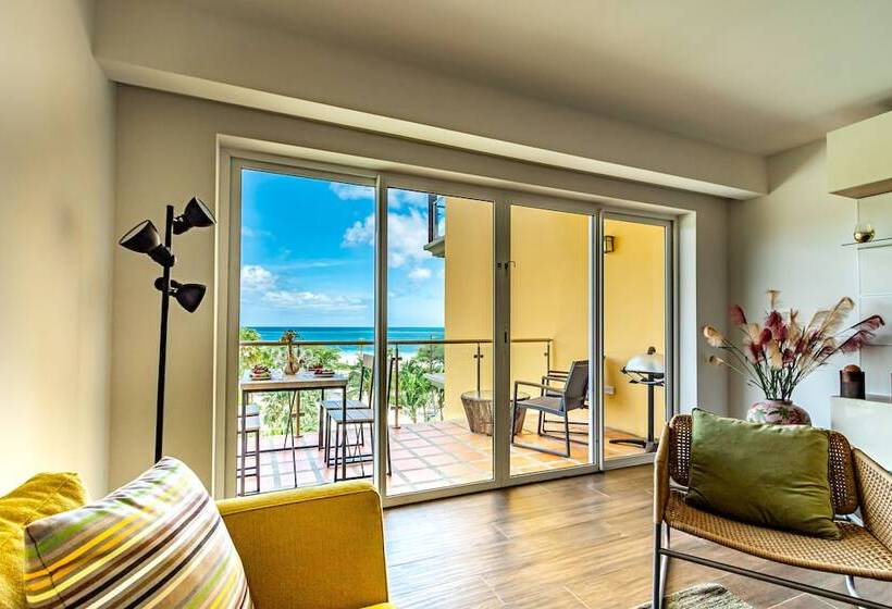 اقامتگاه Oceania 452