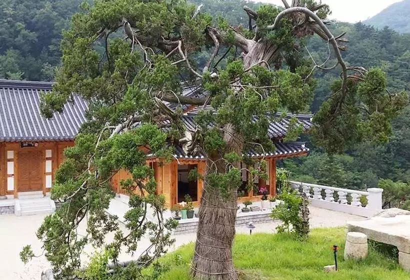 Majatalo Pyeongchang Goryeogoong Hanok