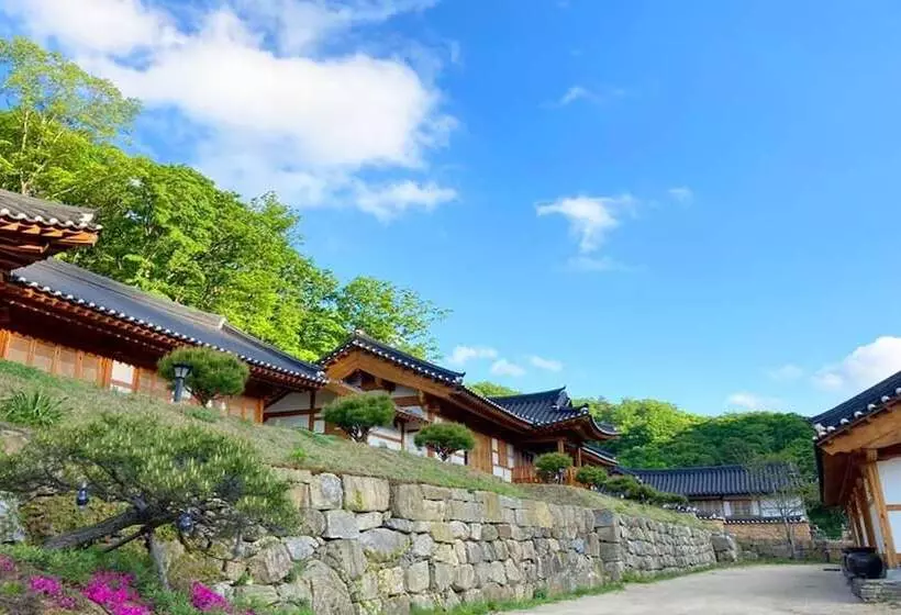Majatalo Pyeongchang Goryeogoong Hanok